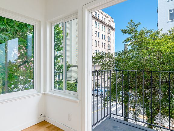 4th image of 2080 Gough St #309