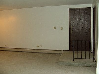 1st image of 15718 Lake Dr APT 3BL