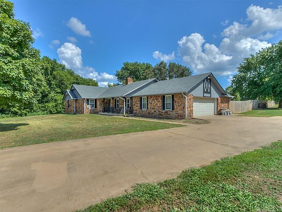 2nd image of 20645 S Salem Cir