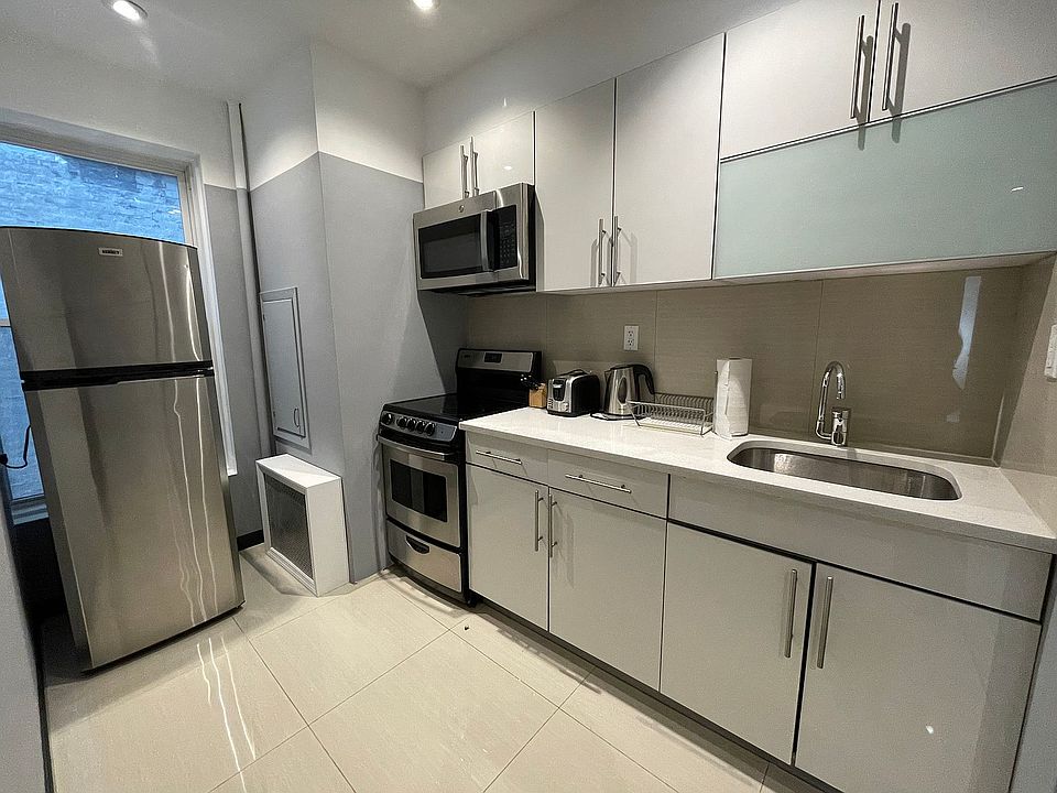 308 W 18th St New York NY | Zillow