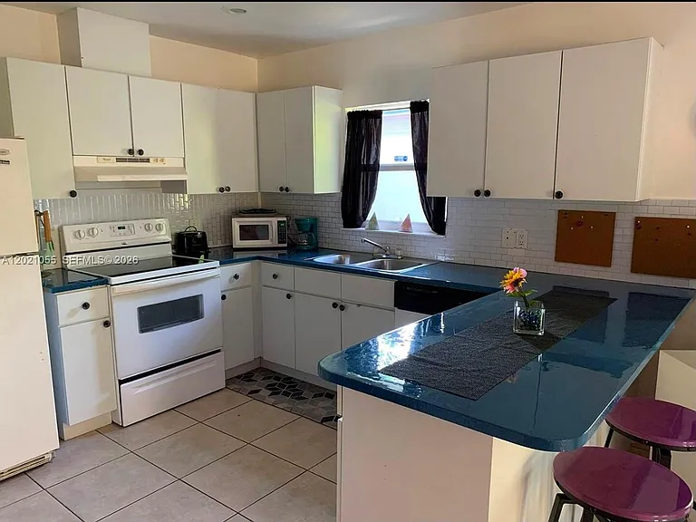 5529 NW 4th Ave #2 — Photo 7