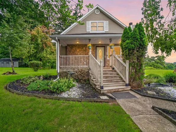 355 County Highway 62, New Hampton, NY 10958
