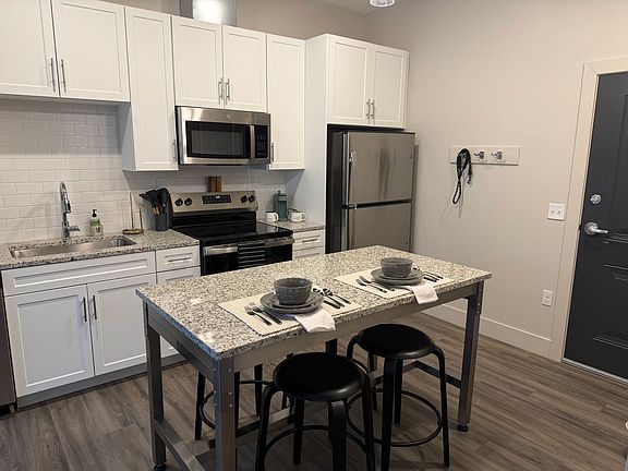 Kitchen and dining with thoughtful details