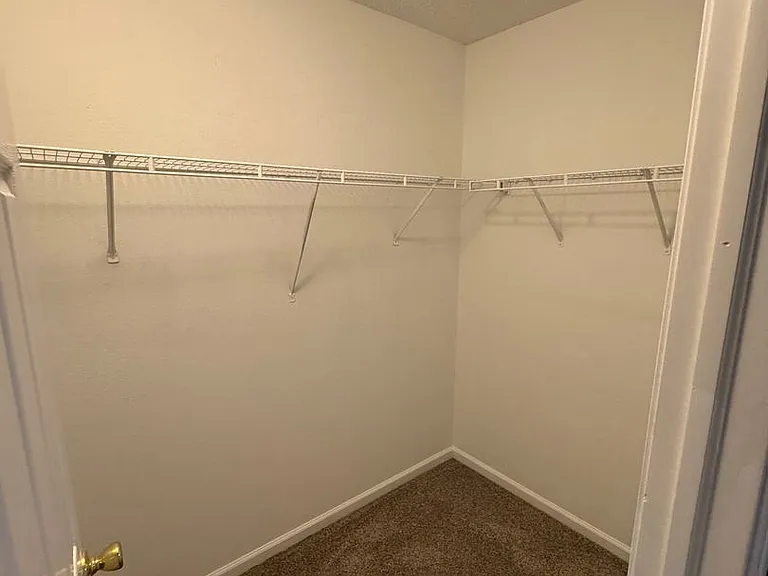 644 Springtree Ln — Photo 17