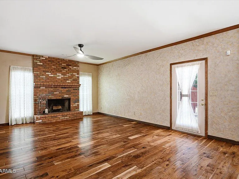 2157 E Alameda Dr — Photo 20