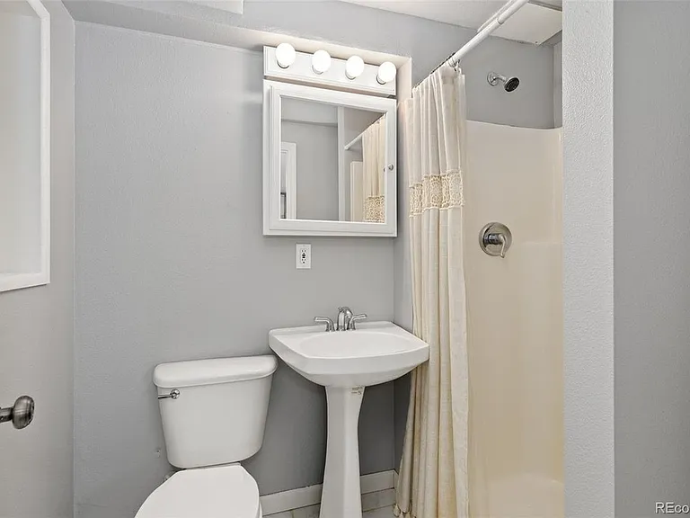 9585 W 53rd Pl — Photo 7