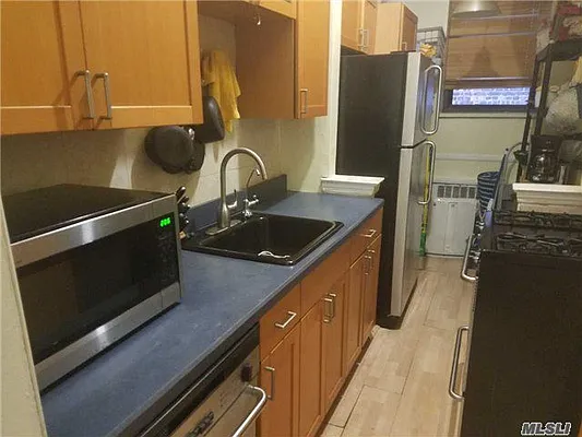 Sold by Benjamin Realty Since 1980 | media 26