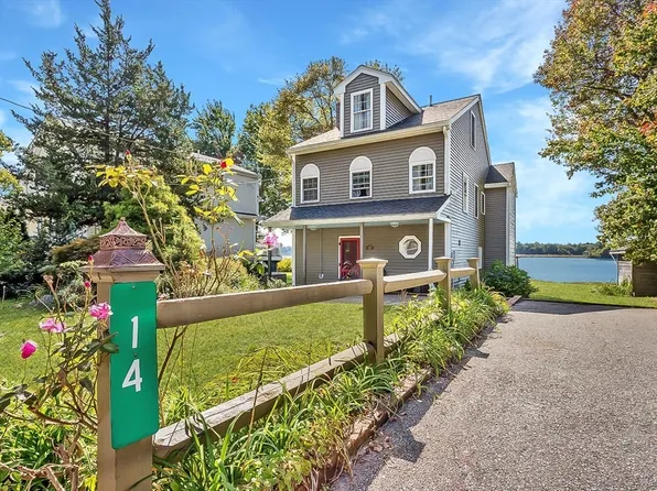 14 Maplewood Ave, Norton, MA 02766