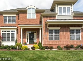 4504 Highland Green Ct, Alexandria, VA 22312