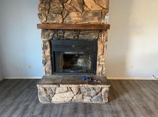 15490 Tonekai Rd APT B, Apple Valley, CA 92307