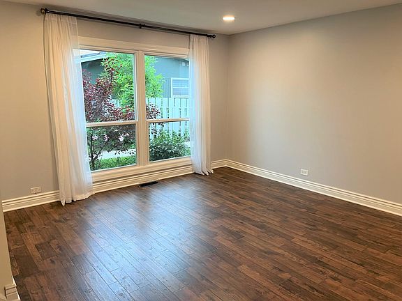 4th image of 1887 Willow Hill Ct #1887