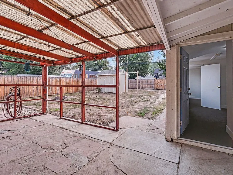 1310 Alton St — Photo 19