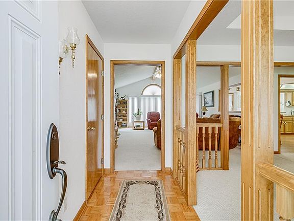 5th image of 8104 Sterling Ave