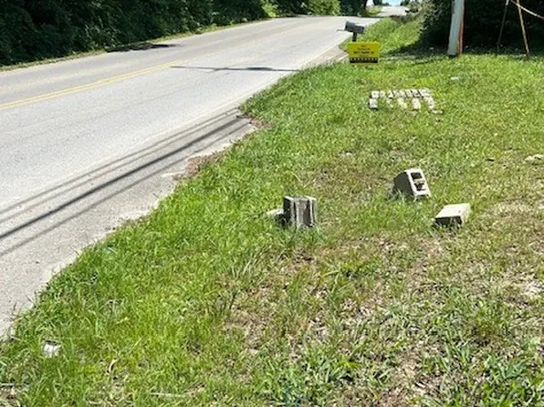 1743 Old Columbia Rd, Dickson, TN 37055