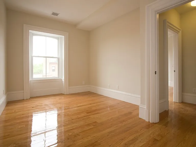 680 Massachusetts Ave #4 — Photo 6