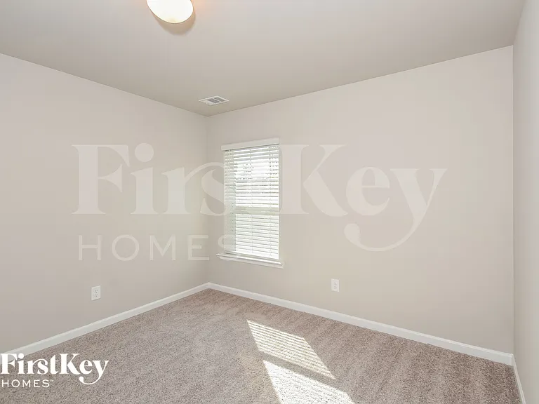 4954 Hillstone Dr — Photo 14