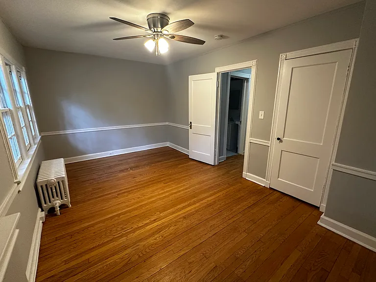 4414 Reservoir Rd NW — Photo 18