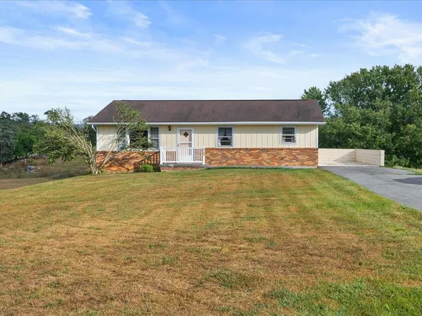 9182 Phillips Store Rd, Broadway, VA 22815