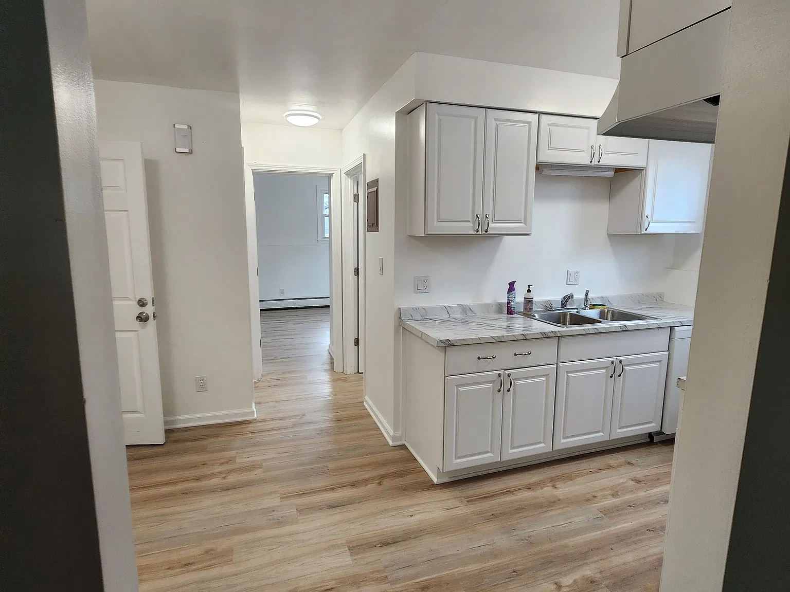 1 bed, 825 sqft, $950 — Photo 3