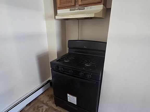 2nd image of 401 Essex St Floor 2