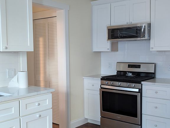 2nd image of 112 Hyde Park Ave APT 5