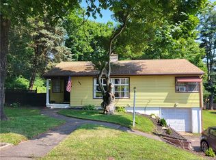 163 Charles St, Meriden, CT 06451