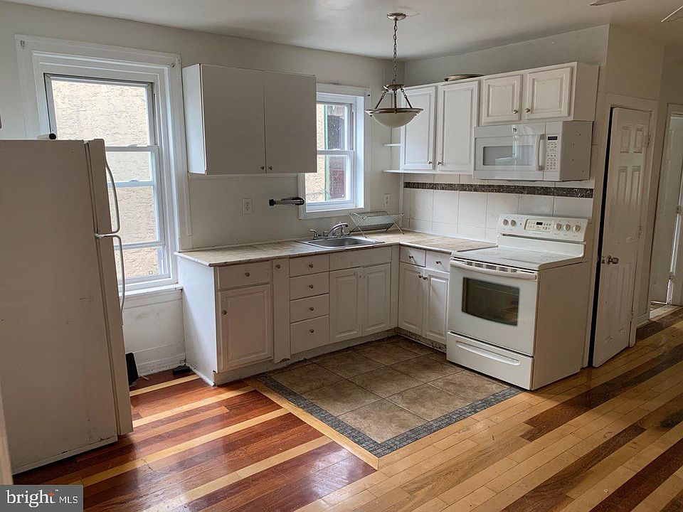 1st image of 3645 N 19th St Floor 3