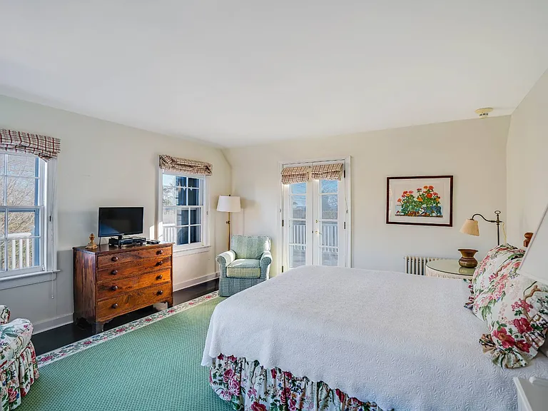 4 Fair Lea Rd — Photo 25