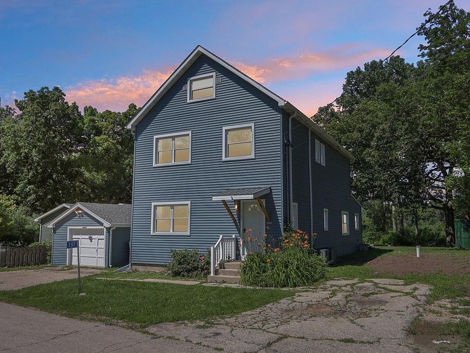 1st image of 2107 Haegele DRIVE
