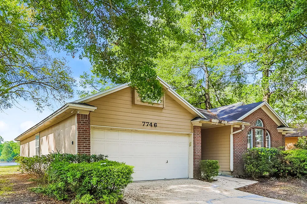 3 bed, 2.0 bath, 1839 sqft, $1,975 — Photo 4