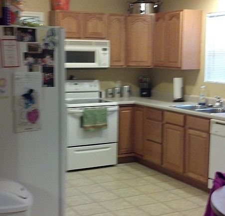 3rd image of 1403 Nathan Dr
