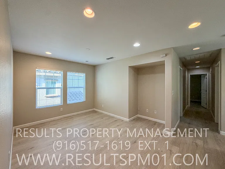 1177 Impressionist Loop — Photo 16