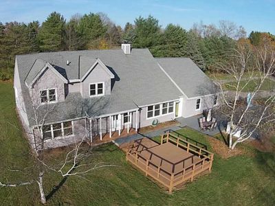 W273S8555 Hillview Dr, Mukwonago, WI, 53149