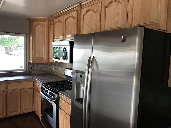 4th image of 5115 Brewster Ave