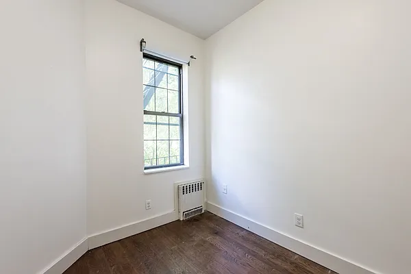 Rented by Nooklyn NYC LLC | media 58