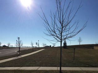 1302 Celebration Blvd, Sun Prairie, WI 53590