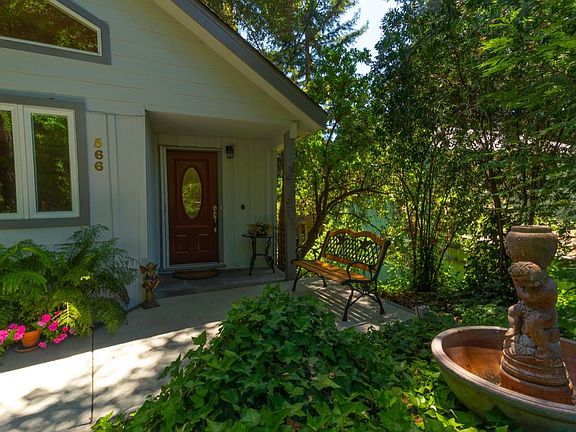 3rd image of 566 Debbie Dr