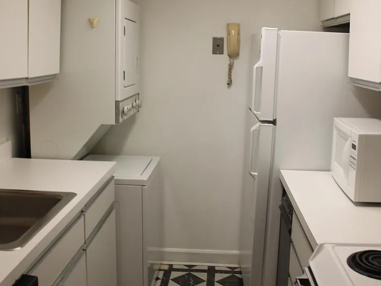 4609 Macarthur Blvd NW #A — Photo 11