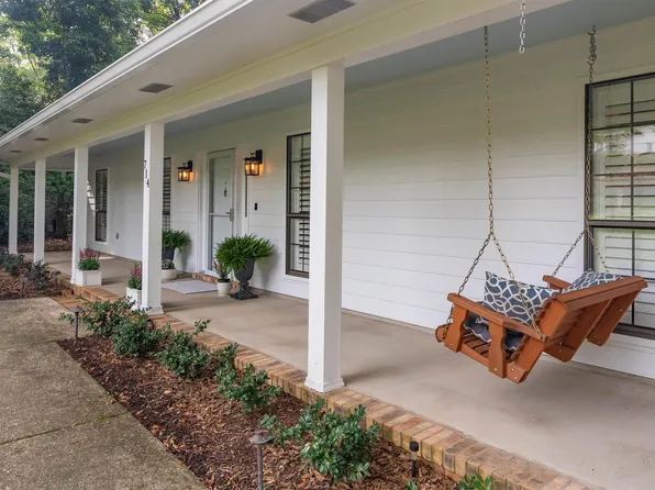 714 Holly Dr, Fairhope, AL 36532