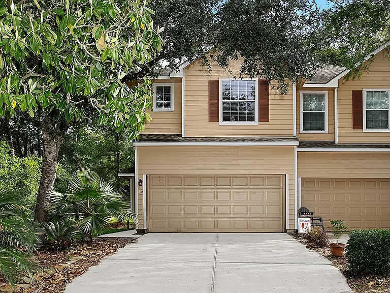 102 Blue Creek Ct — Photo 2