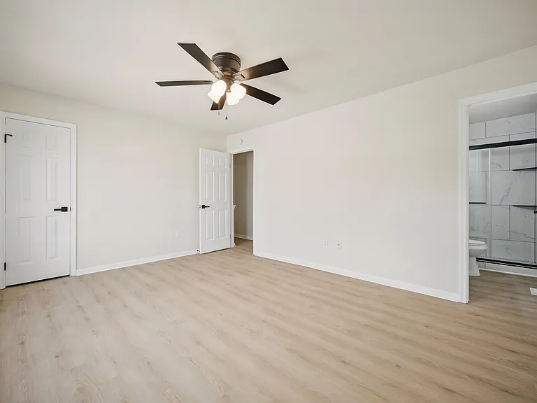 5589 Campus Dr #1 — Photo 14