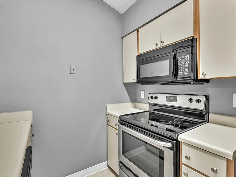 5200 NW 31st Ave #43 — Photo 25