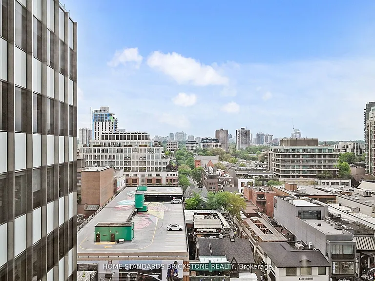 110 Bloor St W #1009 — Photo 39