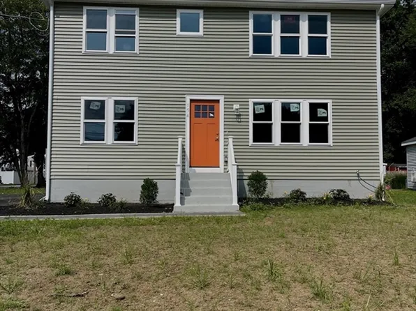 154 Gay St, Norwood, MA 02062