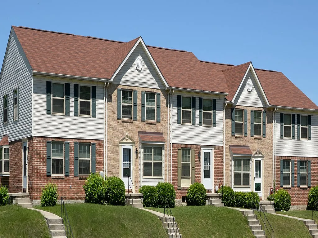 Walnut Grove Townhomes — Photo 1