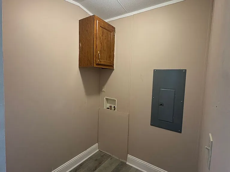 4030 Kennedy Rd — Photo 4
