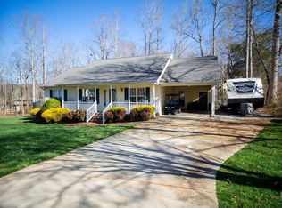 634 Kilbart Ct, Bessemer City, NC 28016