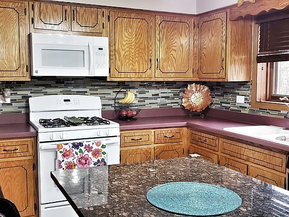 5th image of 15724 Revere Ct APT A