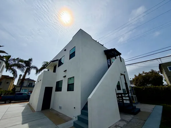 111 3rd St #1/2, Seal Beach, CA 90740