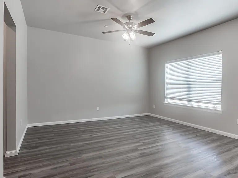 2641 Cedar Tree Rd — Photo 7